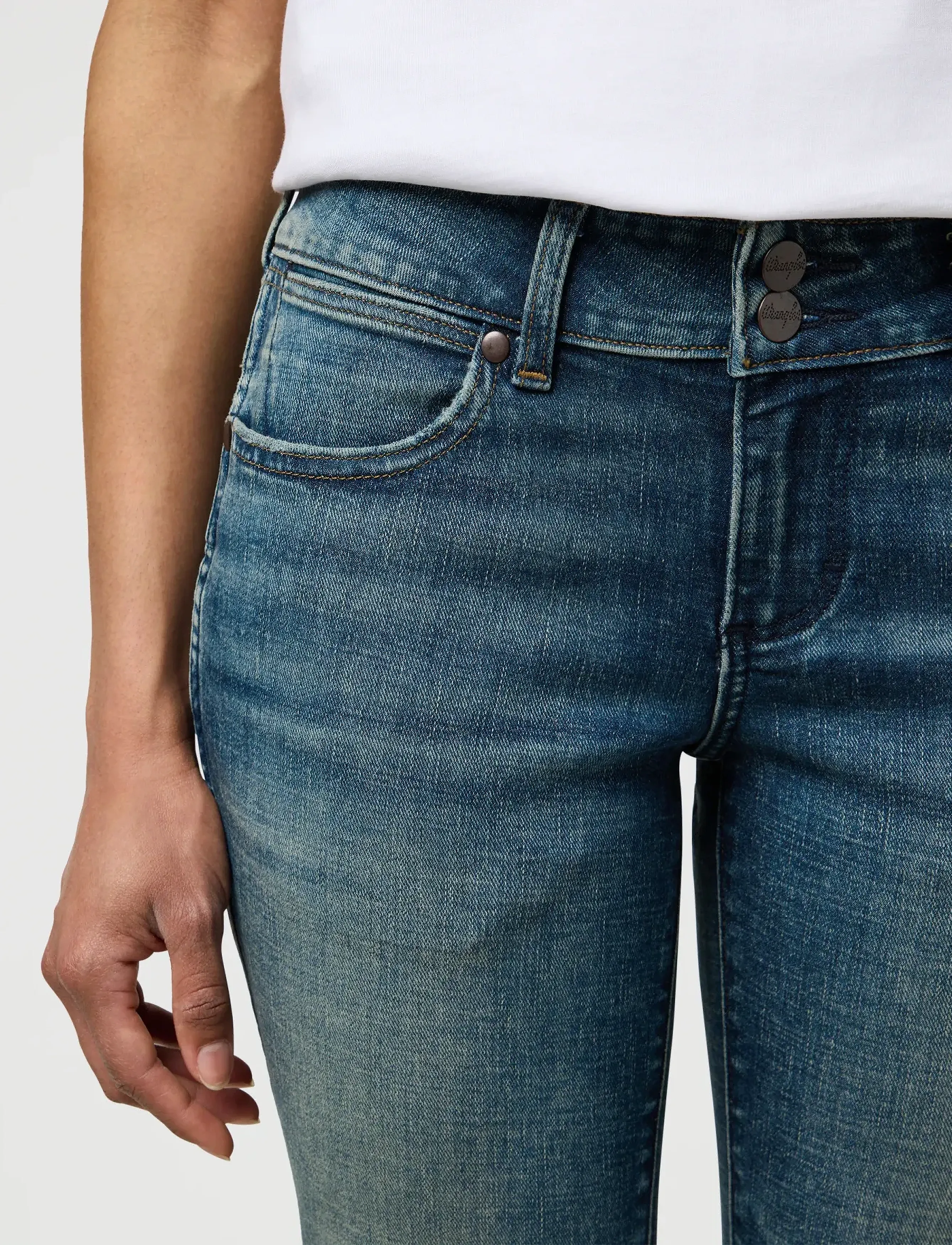 WRANGLER Low Rise Bold Boot bootcut & flared jeans dam – bild 5