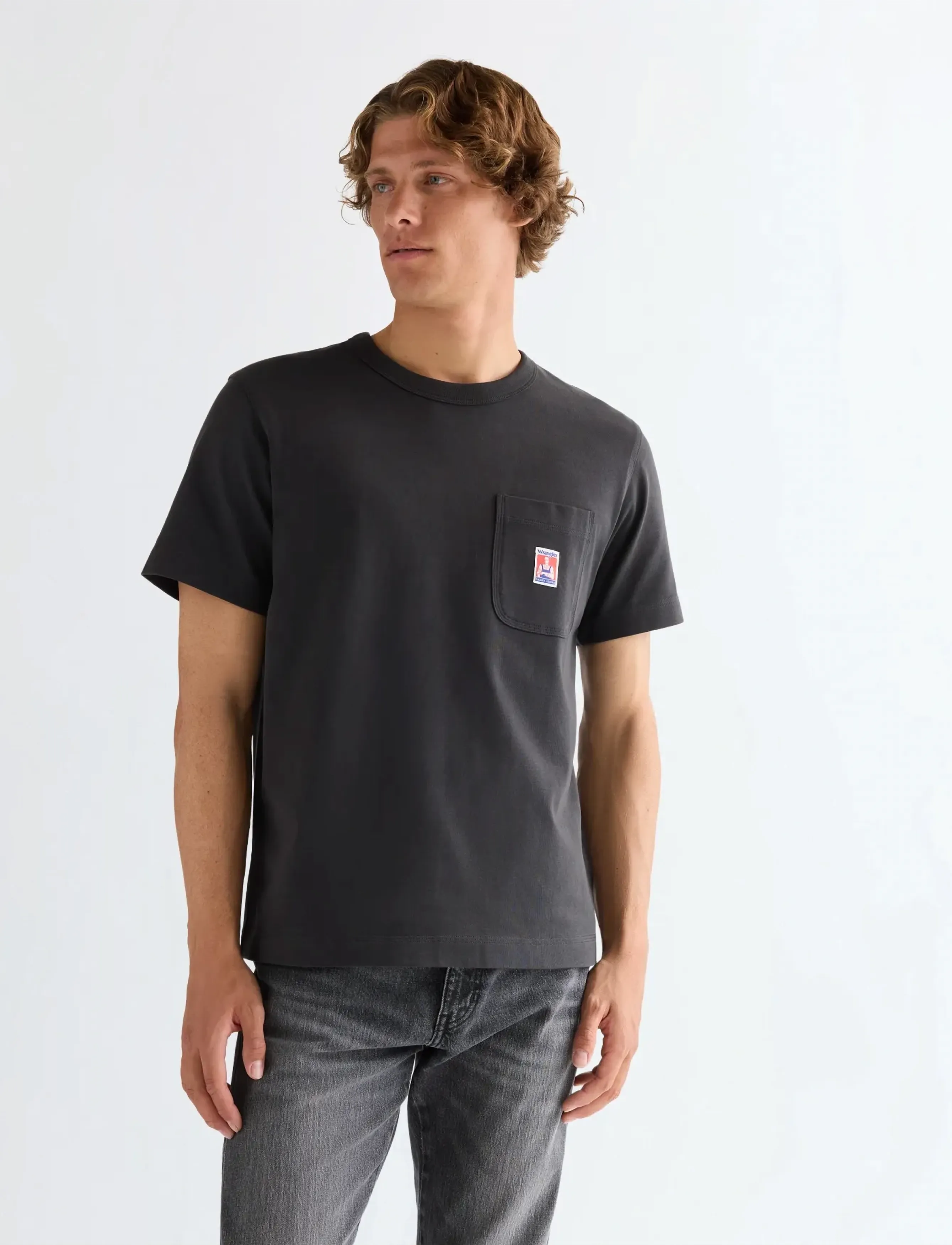 Wrangler POCKET TEE - Kollektioner - FADED BLACK / black