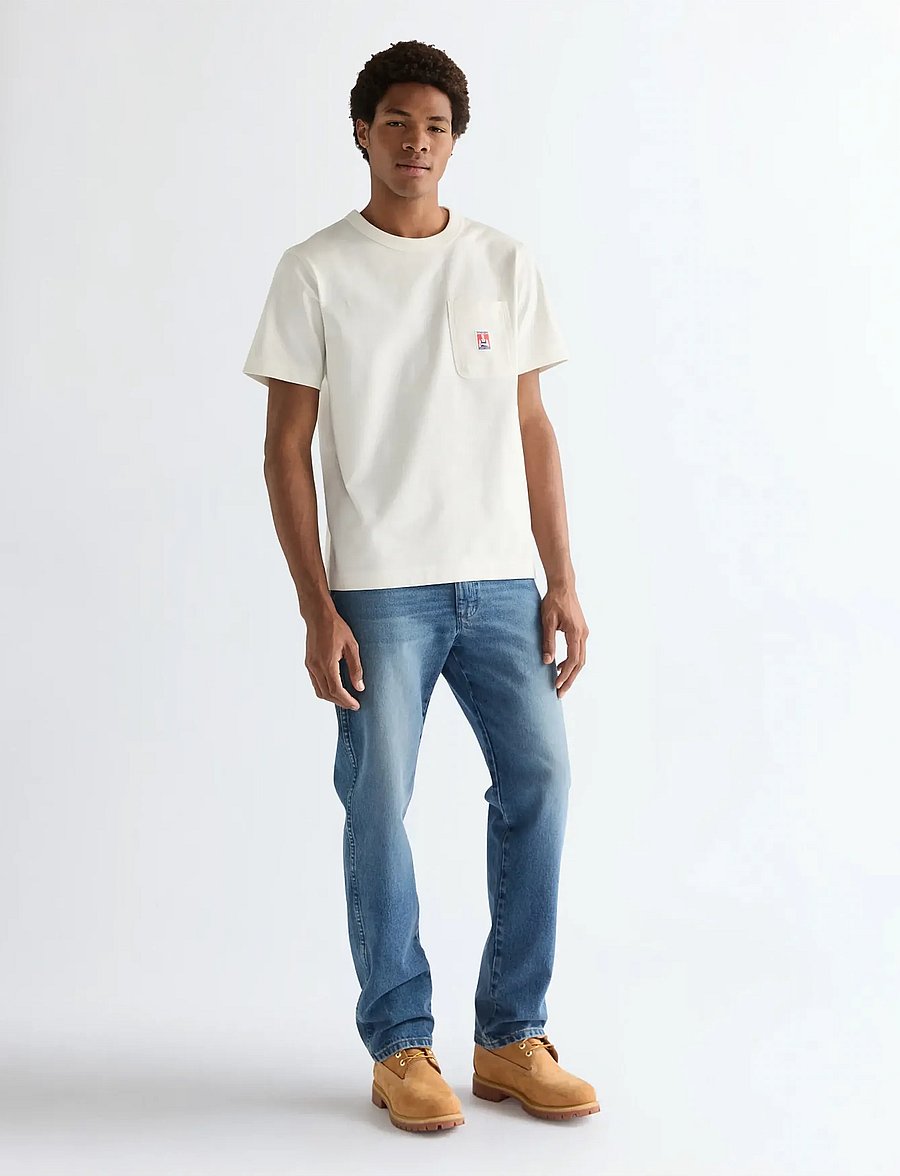Wrangler - POCKET TEE - kurzärmelige t-shirts - worn white - 4