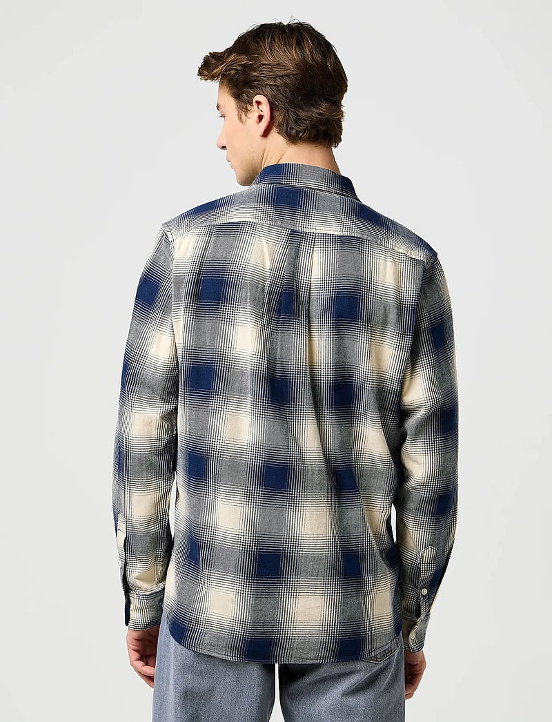 Wrangler - 1 PKT INDIGO SHIRT - ruudulised särgid - dusty blue - 3