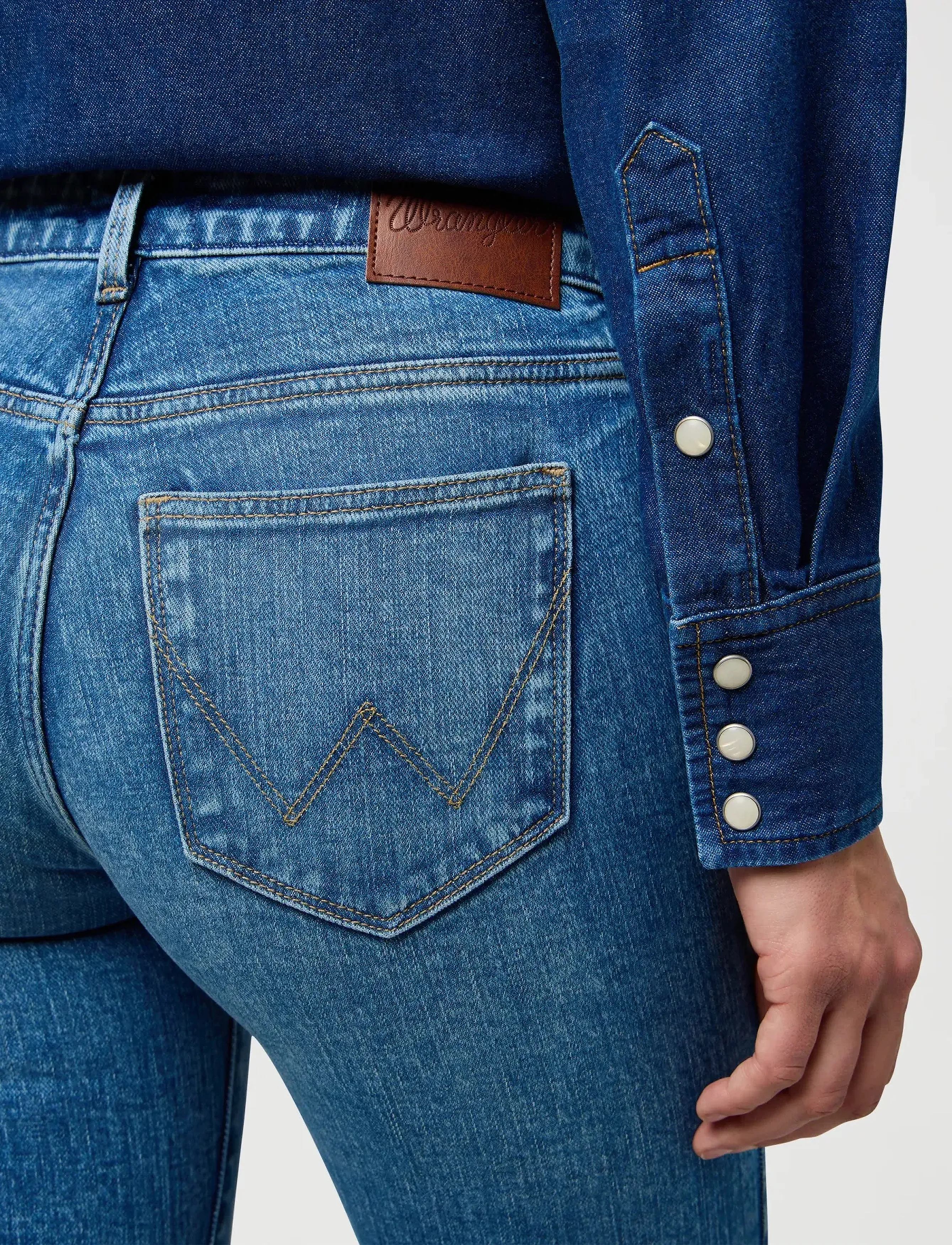 Wrangler - BOOTCUT - bootcut jeans - rustler wash - 5