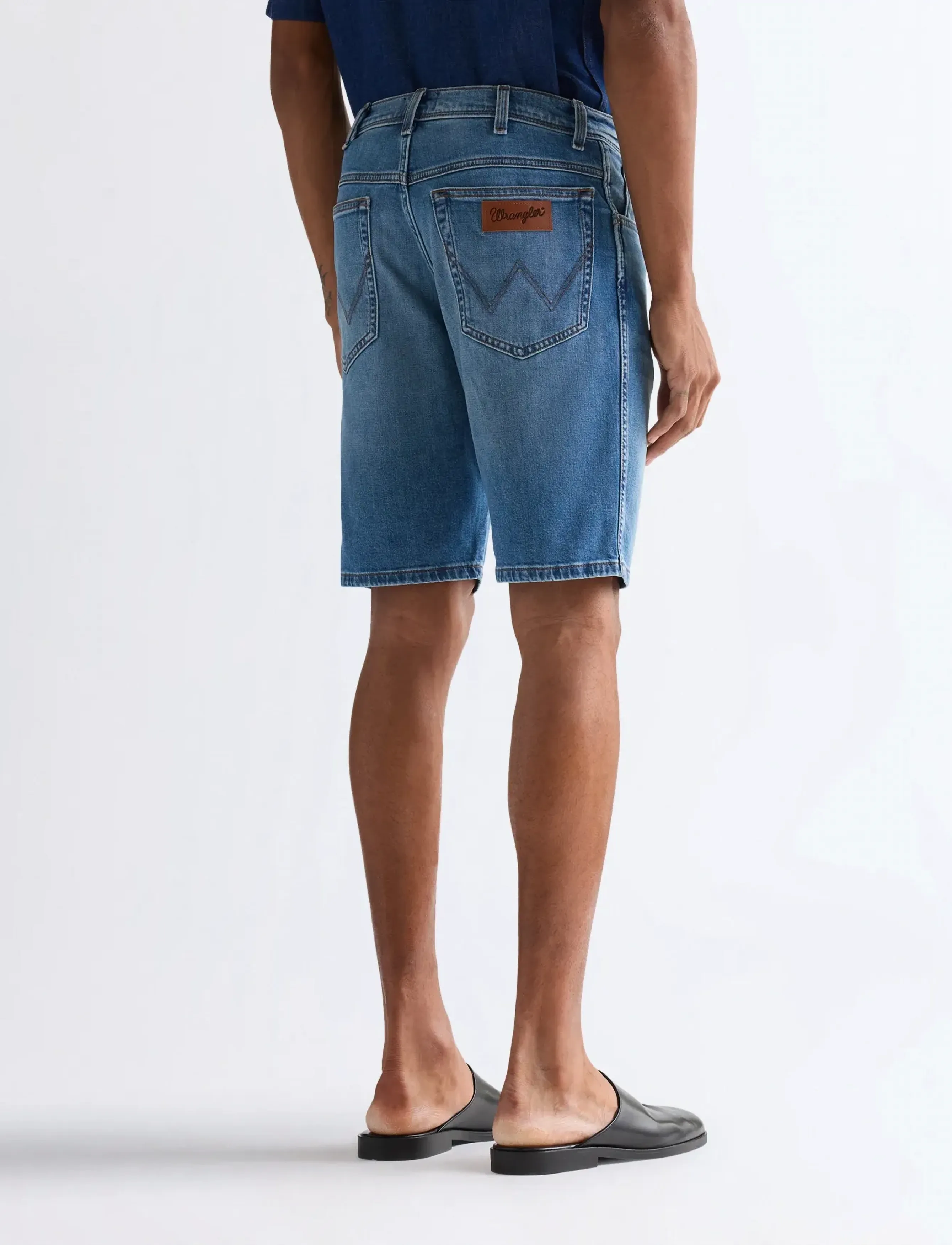 Wrangler - TEXAS SHORTS - mężczyźni - harbor blue - 2