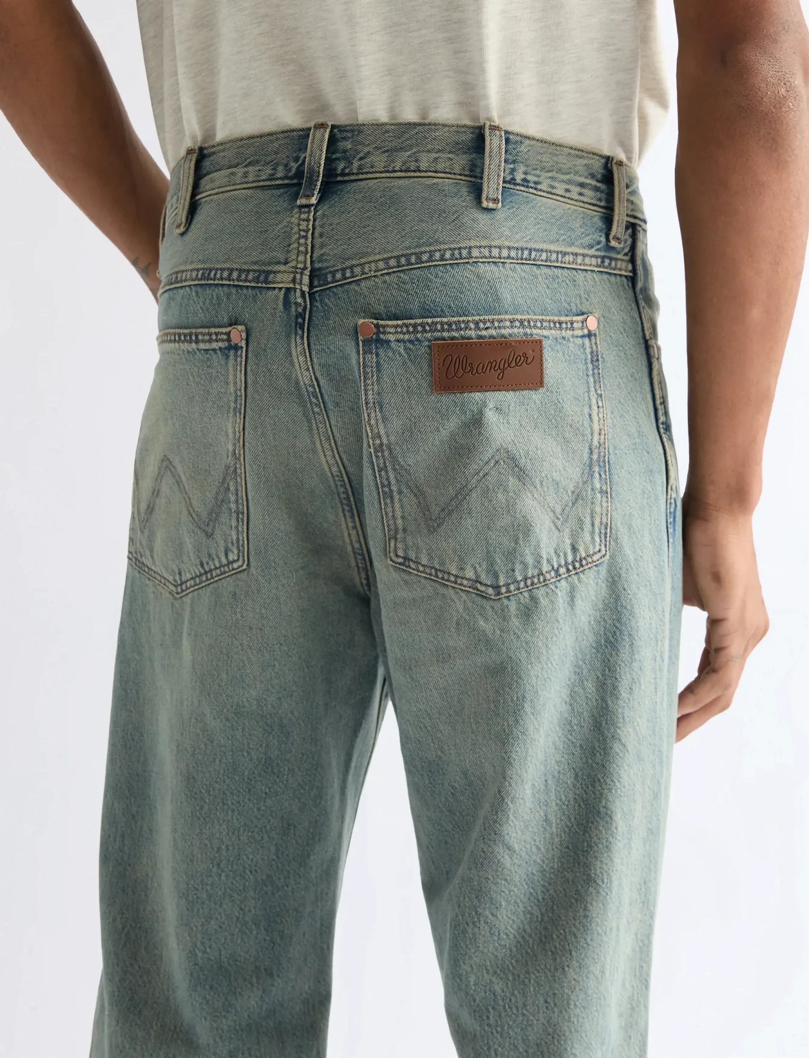 Wrangler - LOOSE STRAIGHT - bukser & jeans - canyon shade - 4