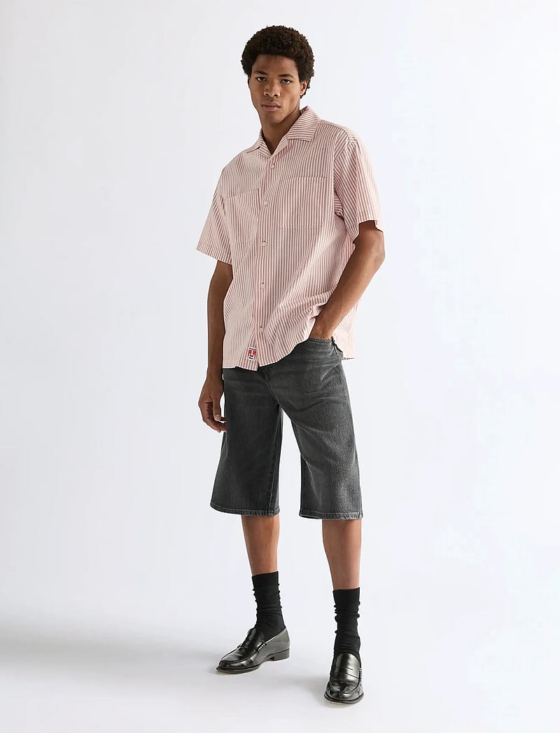 Wrangler - JORT SHORTS - lühikesed teksapüksid - iron fawn - 4