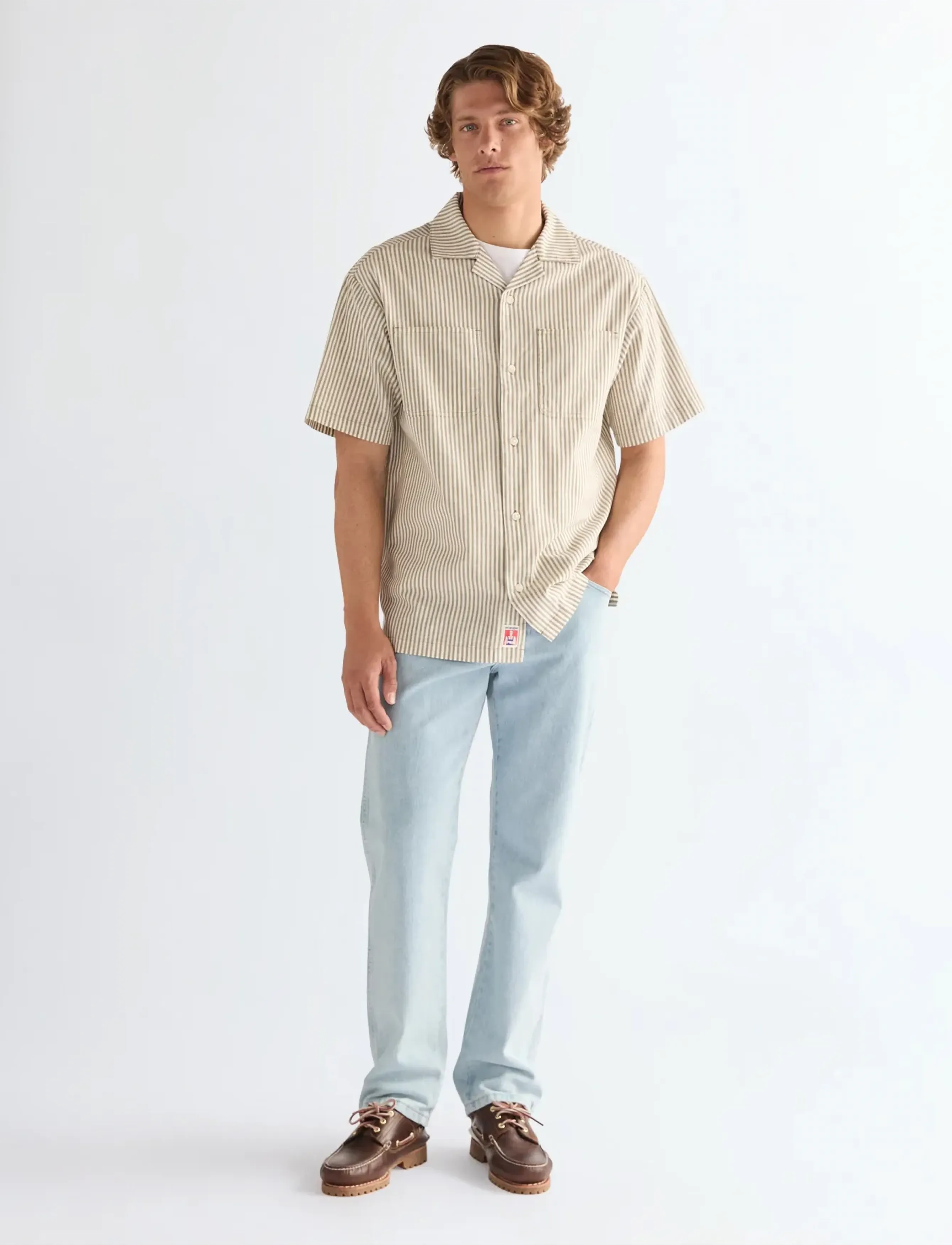 Wrangler - SS RESORT SHIRT - kurzarmhemden - gothic olive - 4