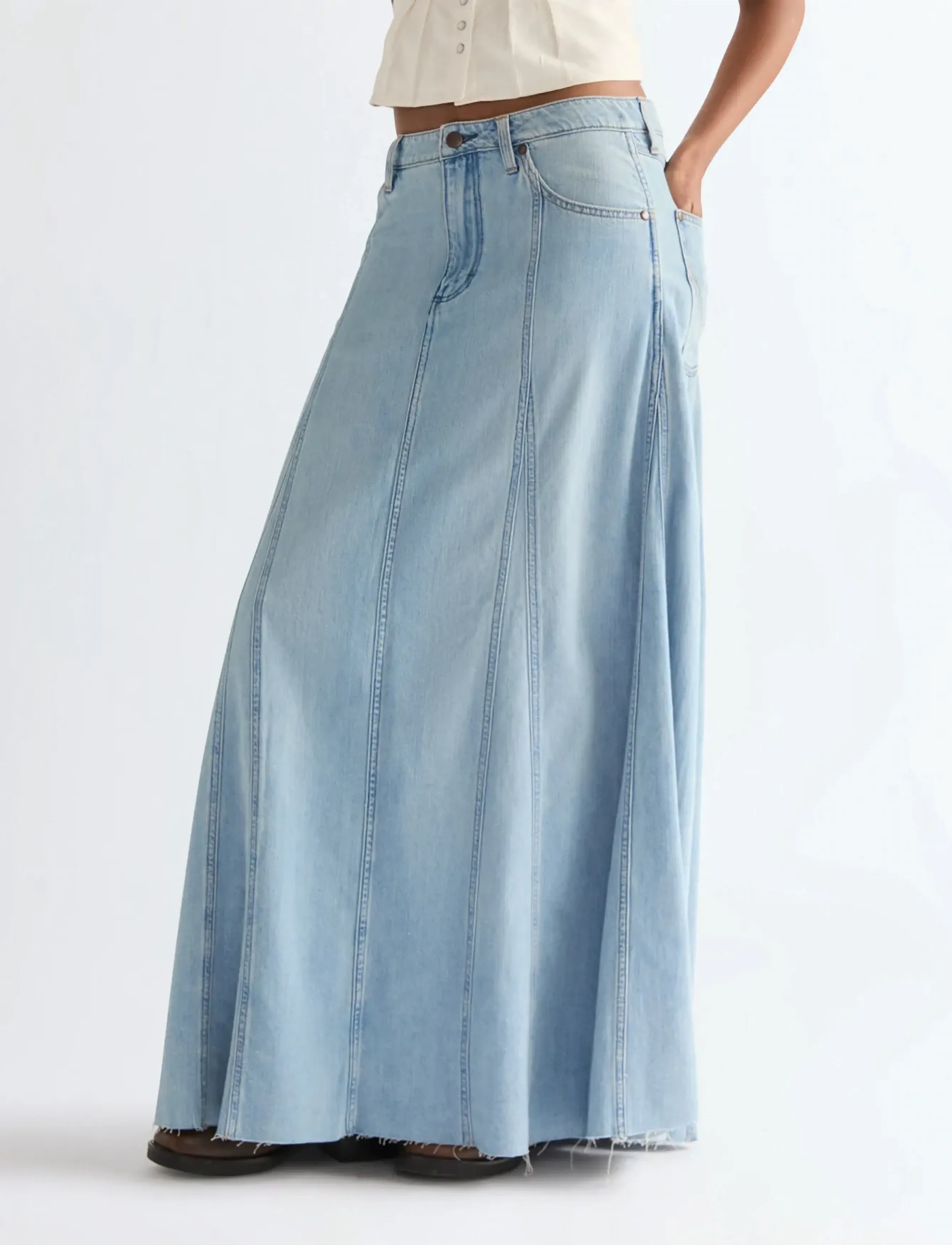 Wrangler RADIATING MAXI - Maxi skirts - DESERT SAND / blue
