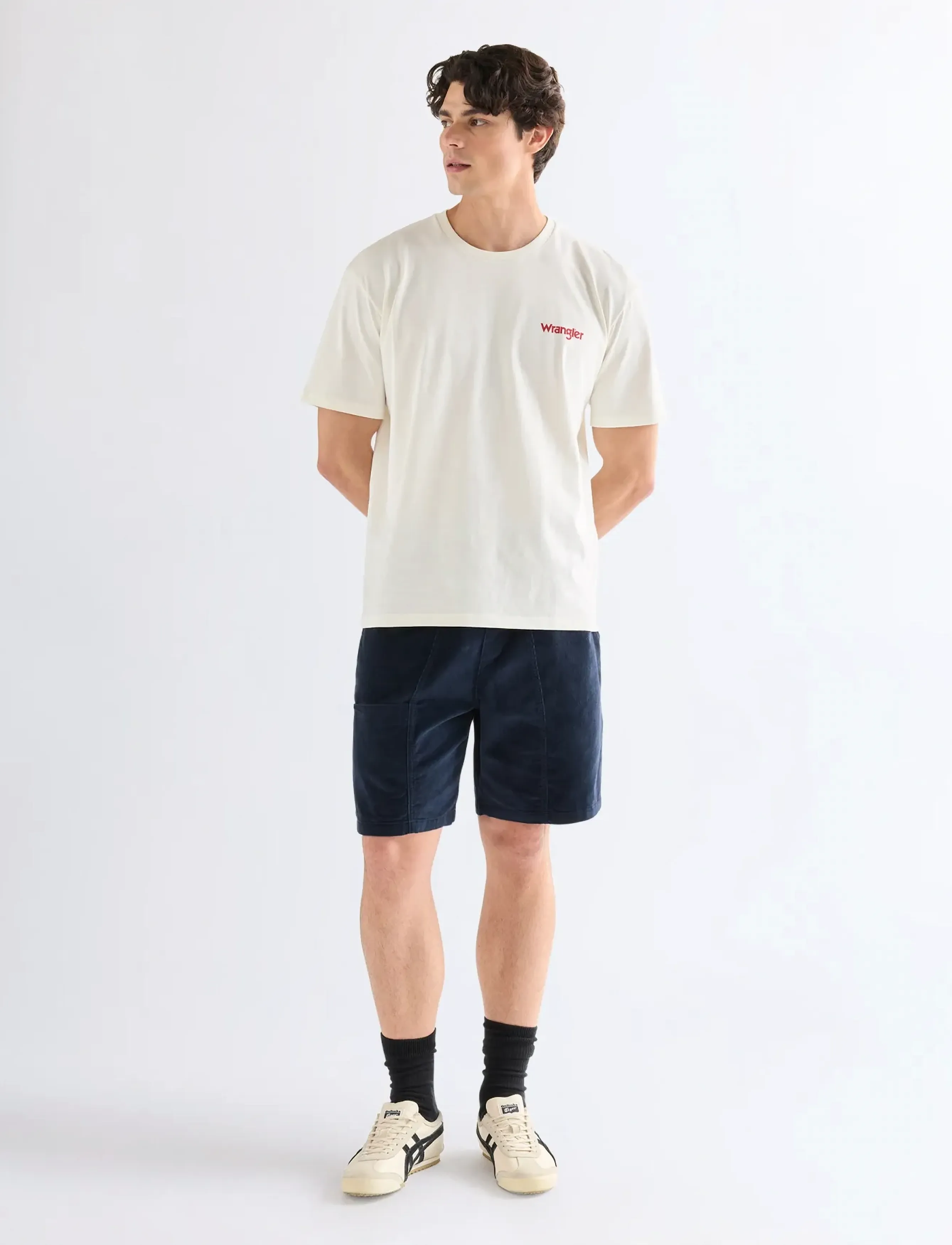 Wrangler - VINLA SHORTS - casual shorts - dark sapphire - 4