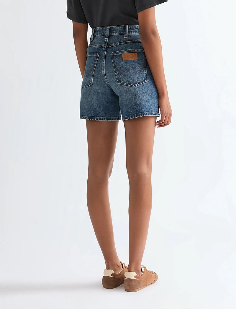 Wrangler - COWBOY SHORT 5 INCH - lühikesed teksapüksid - summer haze - 3