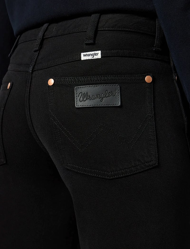 Wrangler - WORLD WIDE - vide jeans - midnight ride - 5
