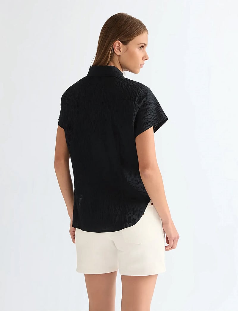 Wrangler - SS STYLIZED WESTERN - lühikeste varrukatega särgid - black - 3