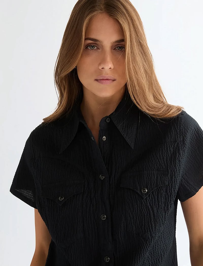 Wrangler - SS STYLIZED WESTERN - lühikeste varrukatega särgid - black - 5