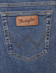 Wrangler - TEXAS SLIM - slim jeans - stonewash - 4