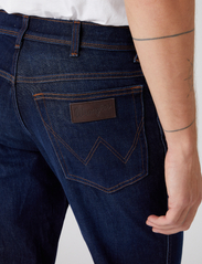 Wrangler - TEXAS SLIM - džinsa bikses ar tievām starām - lucky star - 6