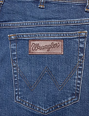 Wrangler - TEXAS SLIM - slim jeans - game on - 4