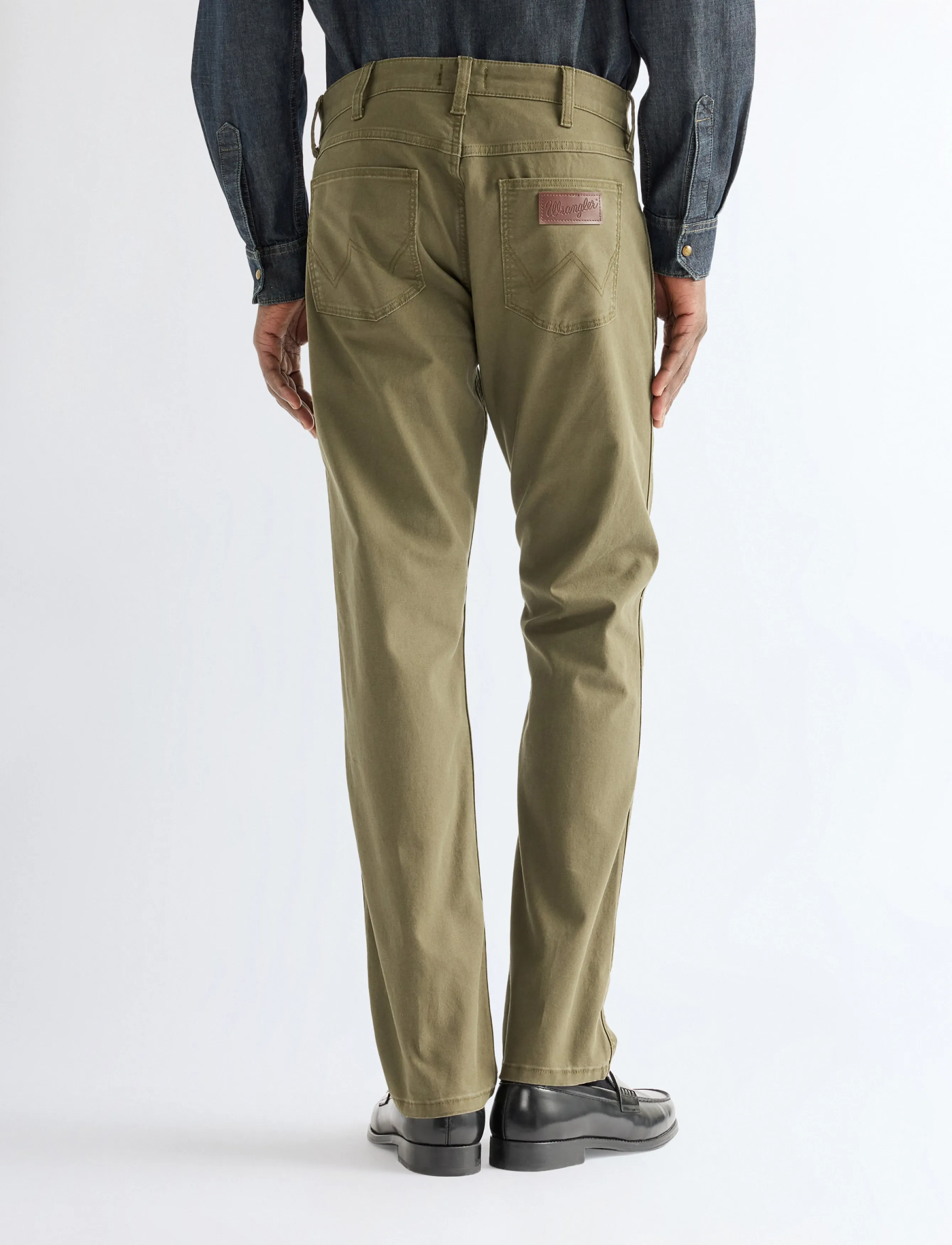 Wrangler - GREENSBORO - regular jeans - olive night - 4