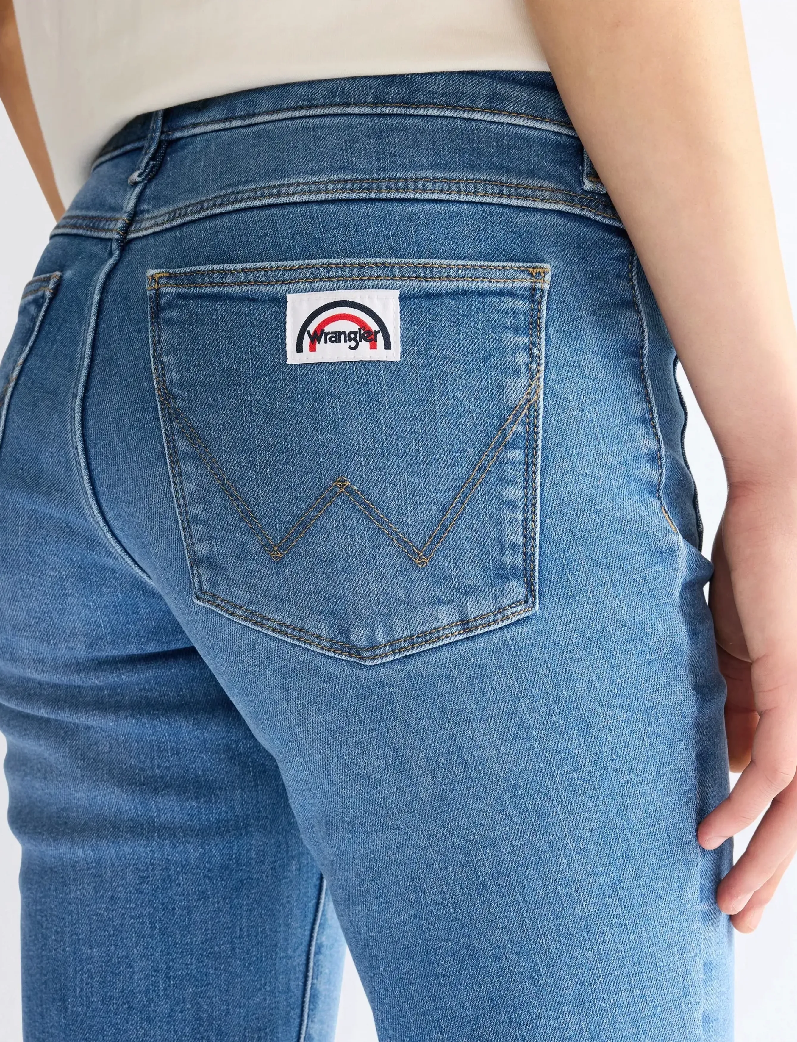 Wrangler - FLARE - utsvängda jeans - serenity blue - 4