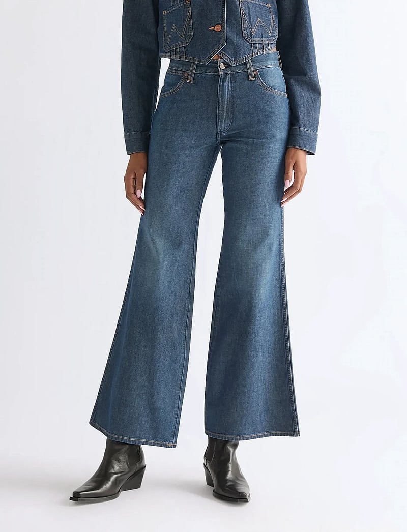 Wrangler - 70S FLARE - utsvängda jeans - western nightfall - 0