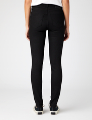 Wrangler - SKINNY - džinsa bikses ar šaurām starām - future black - 4