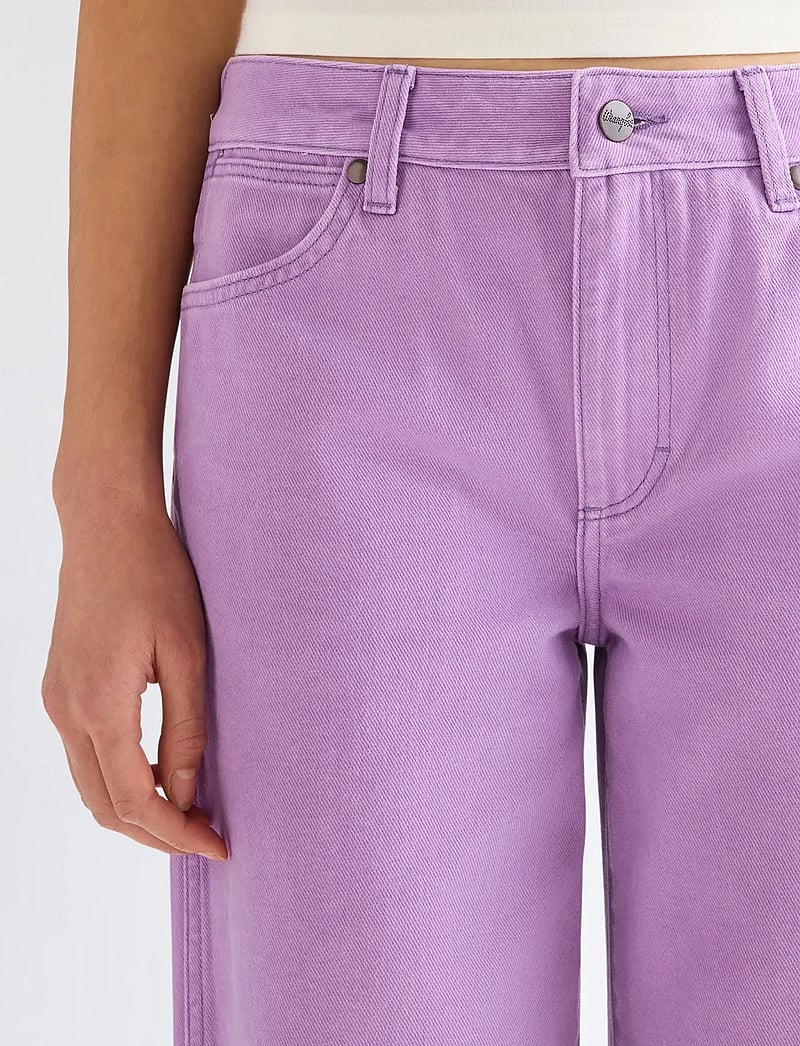 Wrangler - WORLD WIDE - laia säärega teksad - bellflower - 5