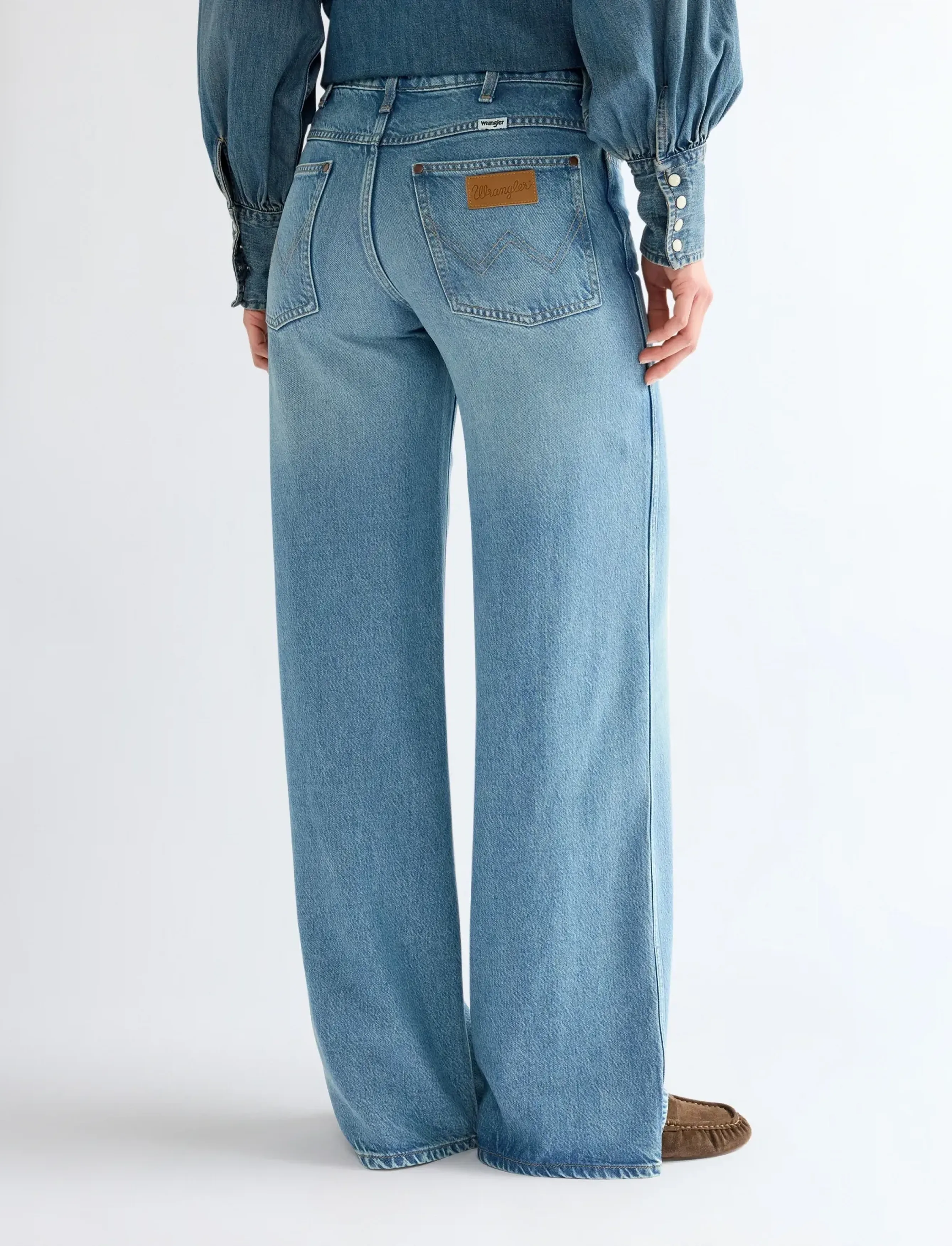 Wrangler - WORLD WIDE - brede jeans - classic fade - 4