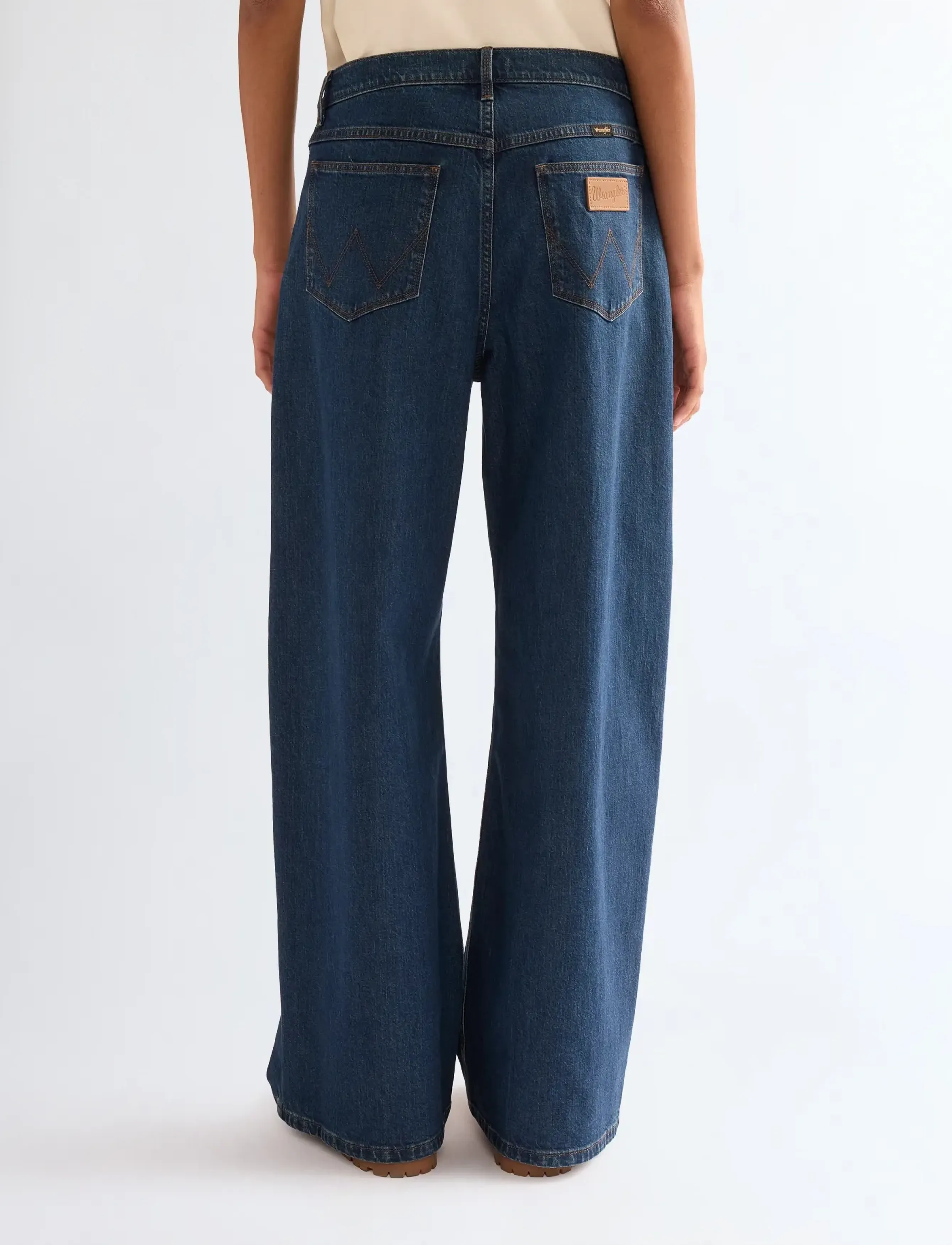 Wrangler - LR ULTRA BARREL - barrel jeans - star dust - 4