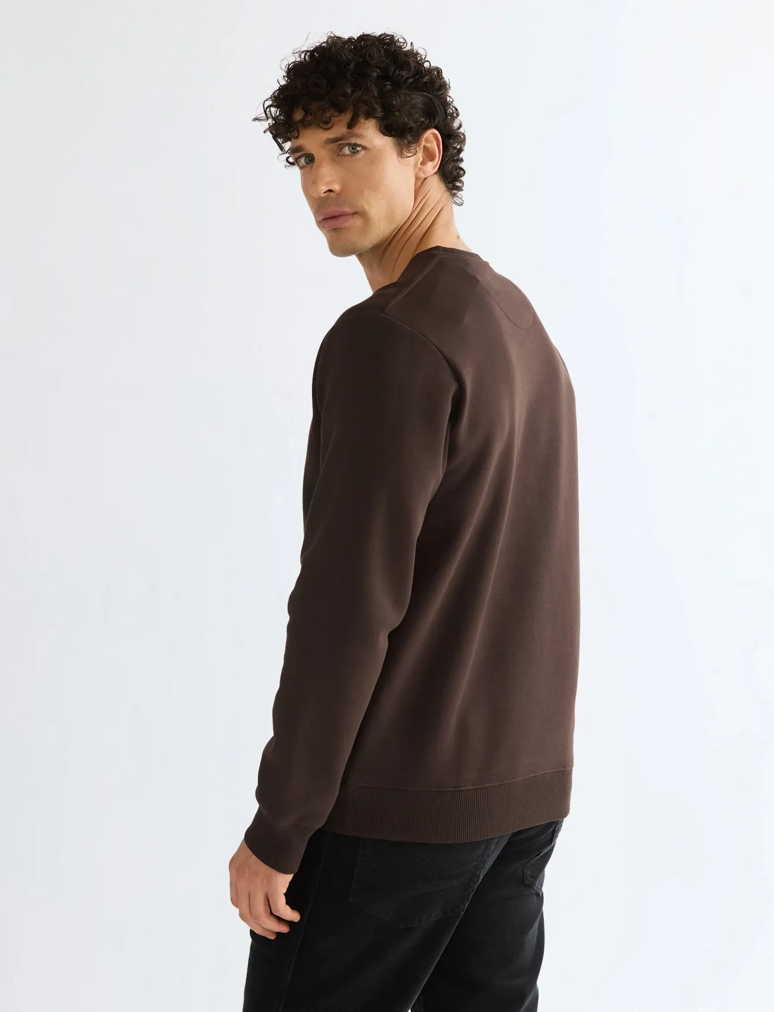 Wrangler - SMALL GRAPHIC CREW - kollektioner - chocolate torte - 4