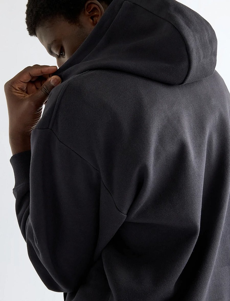 Wrangler - GRAPHIC HOODIE - hættetrøjer - black beauty - 4