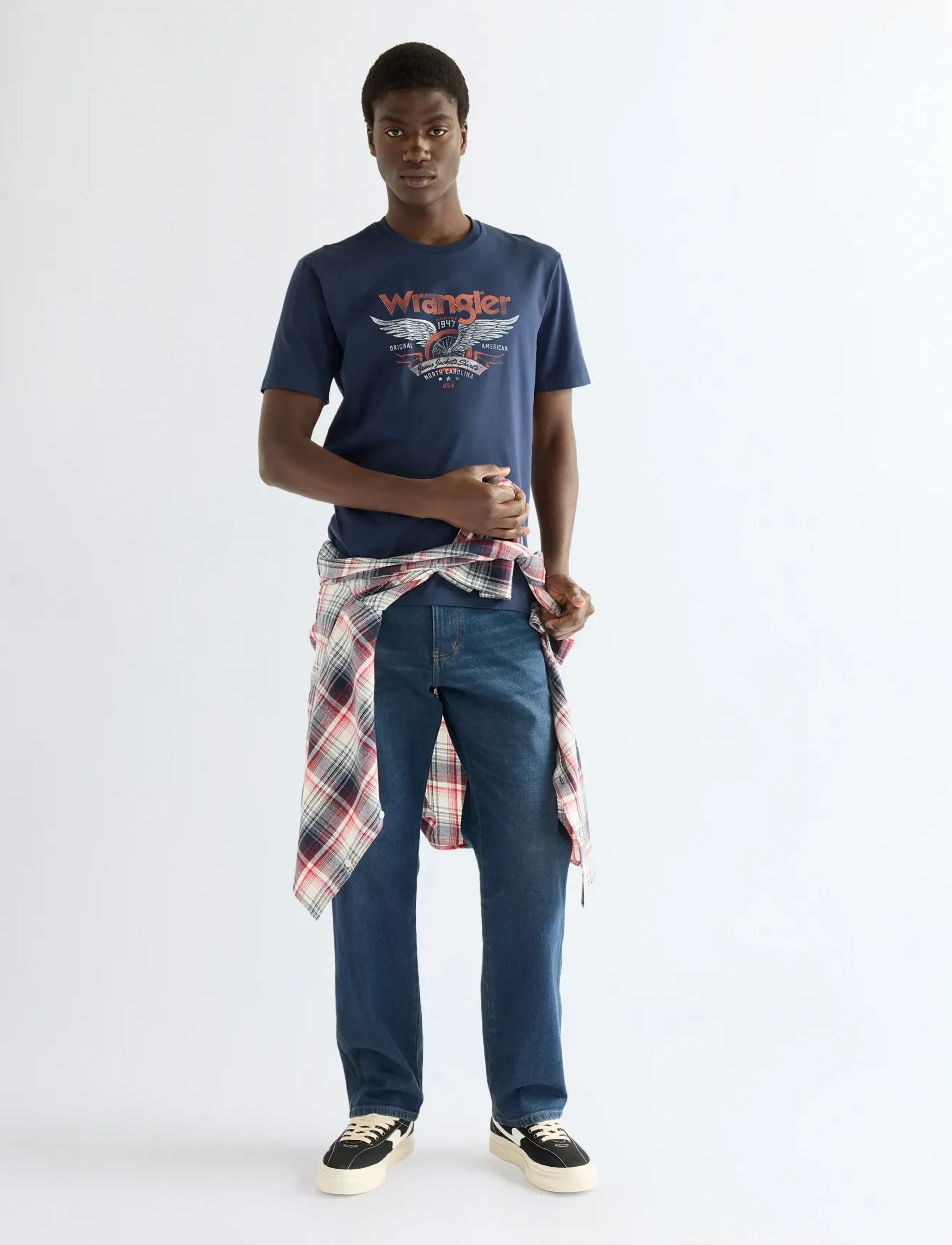 Wrangler - AMERICANA TEE - t-shirts - black iris - 4