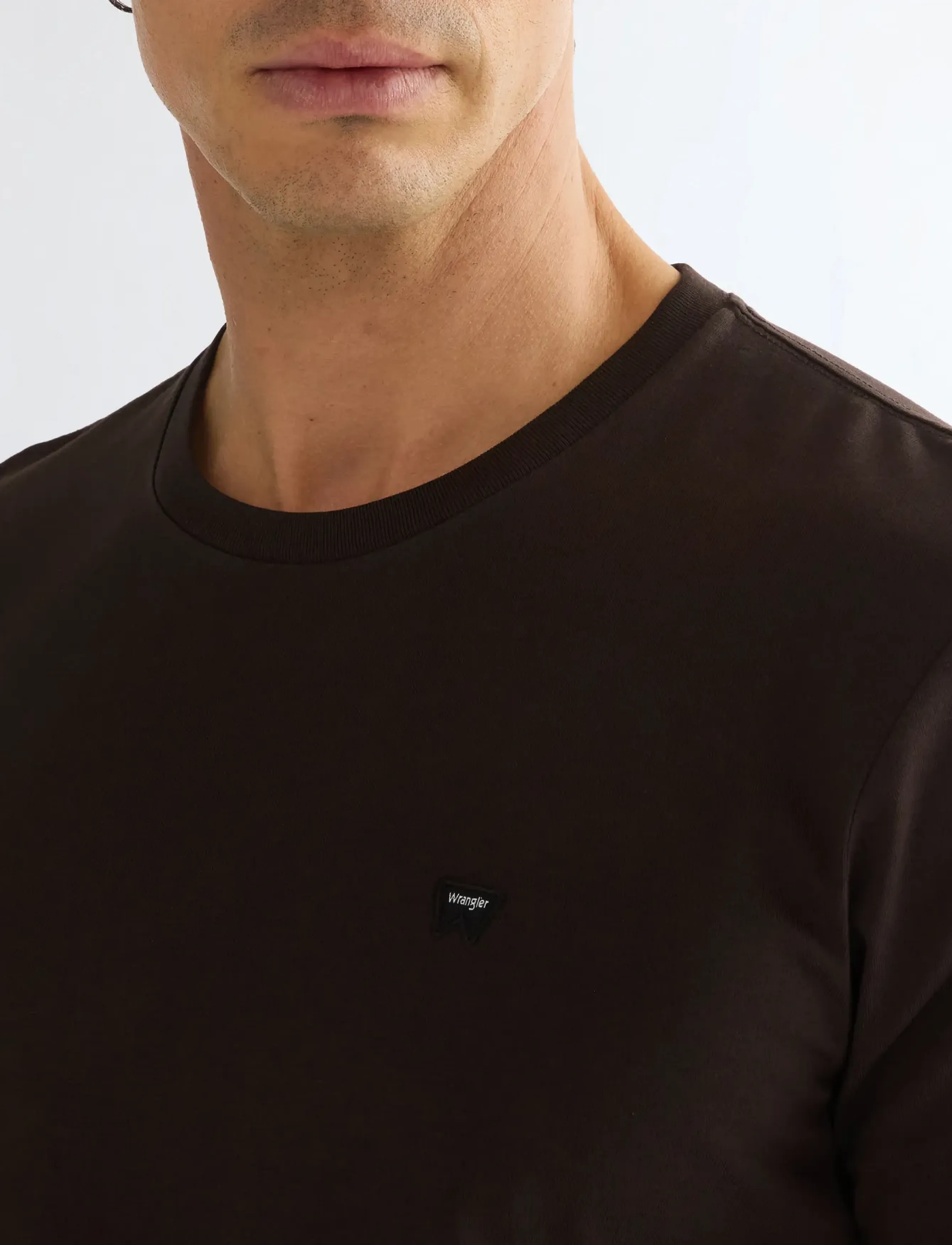 Wrangler - SIGN OFF TEE - kortärmade t-shirts - chocolate torte - 5