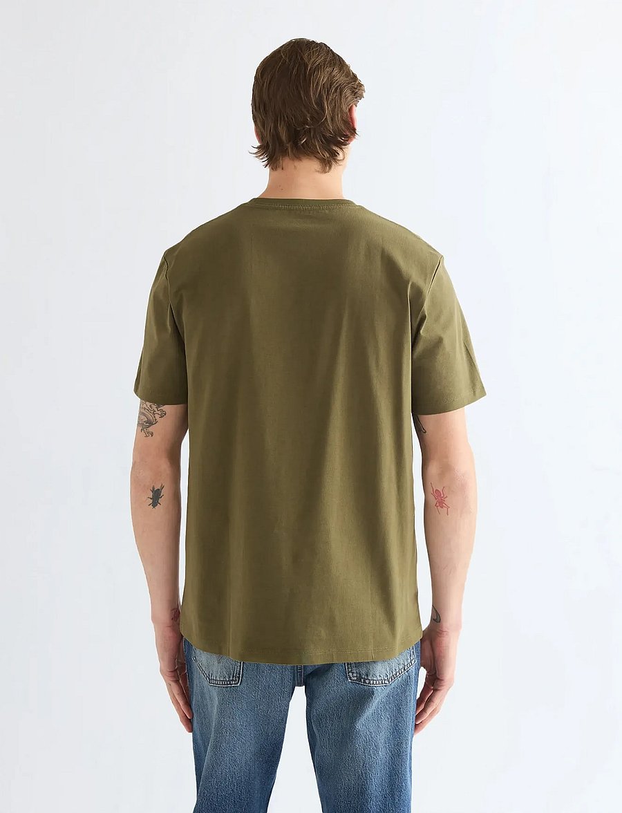 Wrangler - SIGN OFF TEE - kurzärmelige t-shirts - olive night - 4