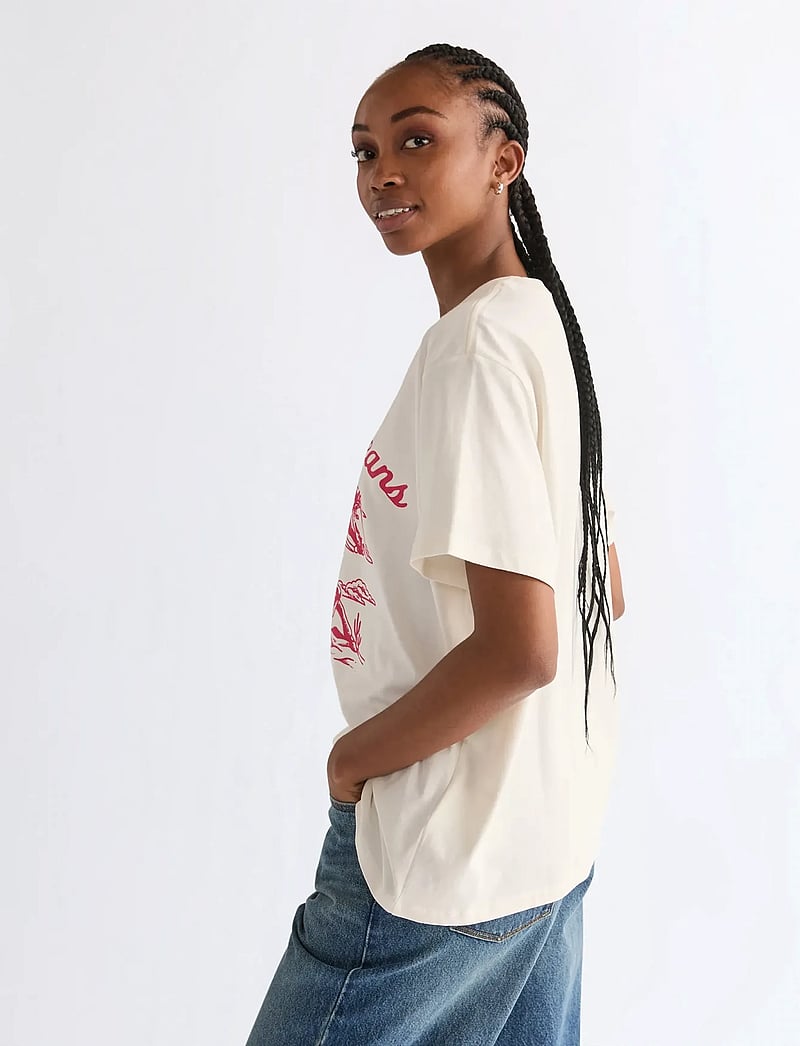 Wrangler - GIRLFRIEND TEE - t-shirts - worn white - 5