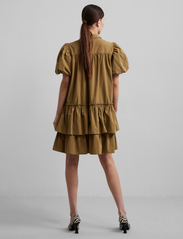 YAS - YASJANNI SS DRESS - ICON S. - marškinių tipo suknelės - antique bronze - 3