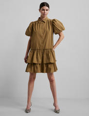 YAS - YASJANNI SS DRESS - ICON S. - marškinių tipo suknelės - antique bronze - 4