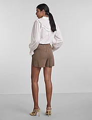 YAS - YASVIGGI HW SHORTS NOOS - casual shorts - stone gray - 4