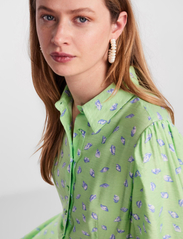 YAS - YASSTELLI 2/4 MIDI SHIRT DRESS S. - shirt dresses - summer green - 4