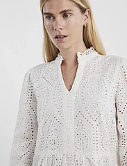YAS - YASHOLI LS DRESS S. NOOS - spetsklänningar - star white - 4