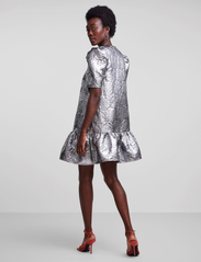 YAS - YASMETA 2/4 DRESS - SHOW - party wear at outlet prices - silver - 4
