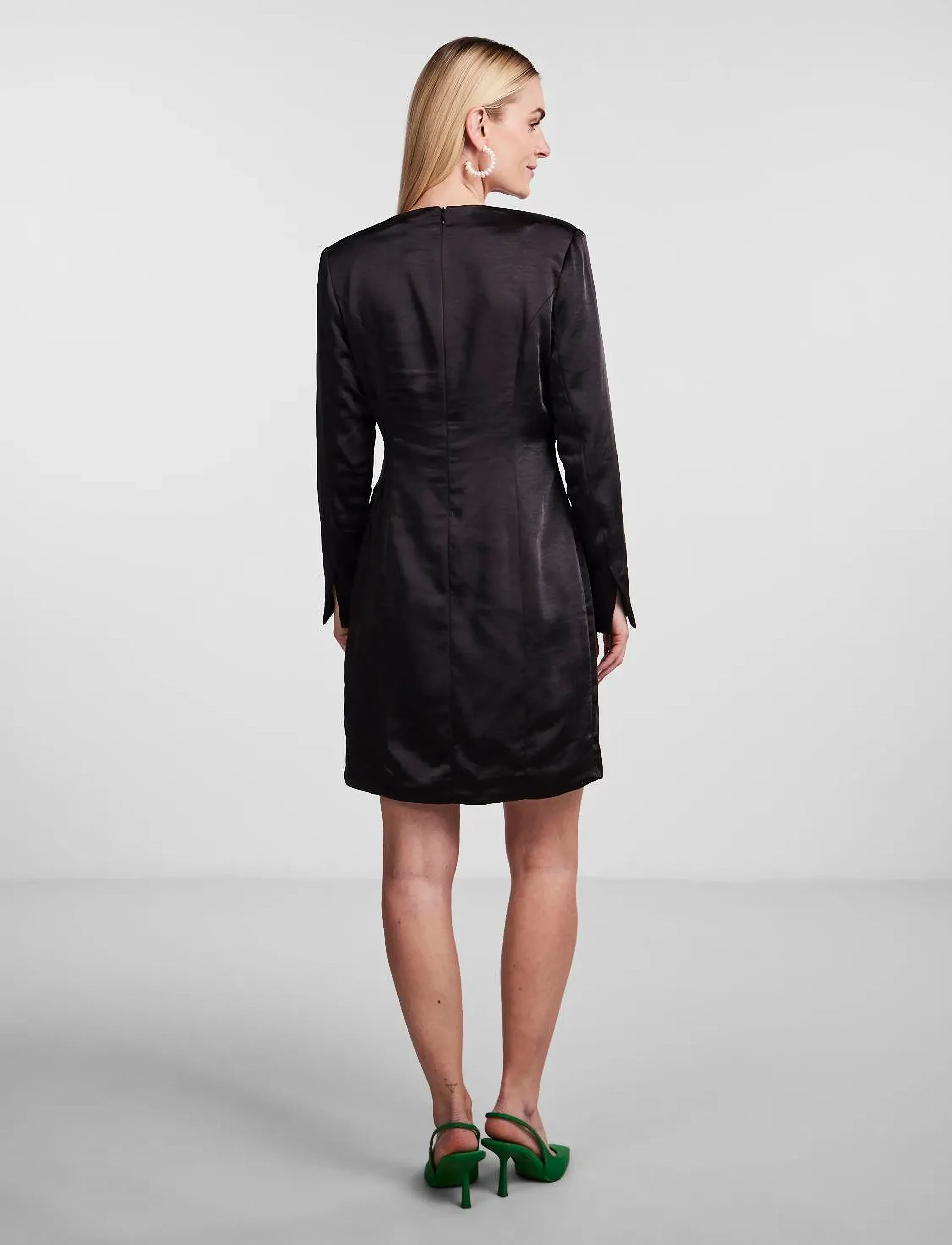 YAS - YASSANNIE LS DRAPE DRESS - SHOW - festtøj til outletpriser - black - 3