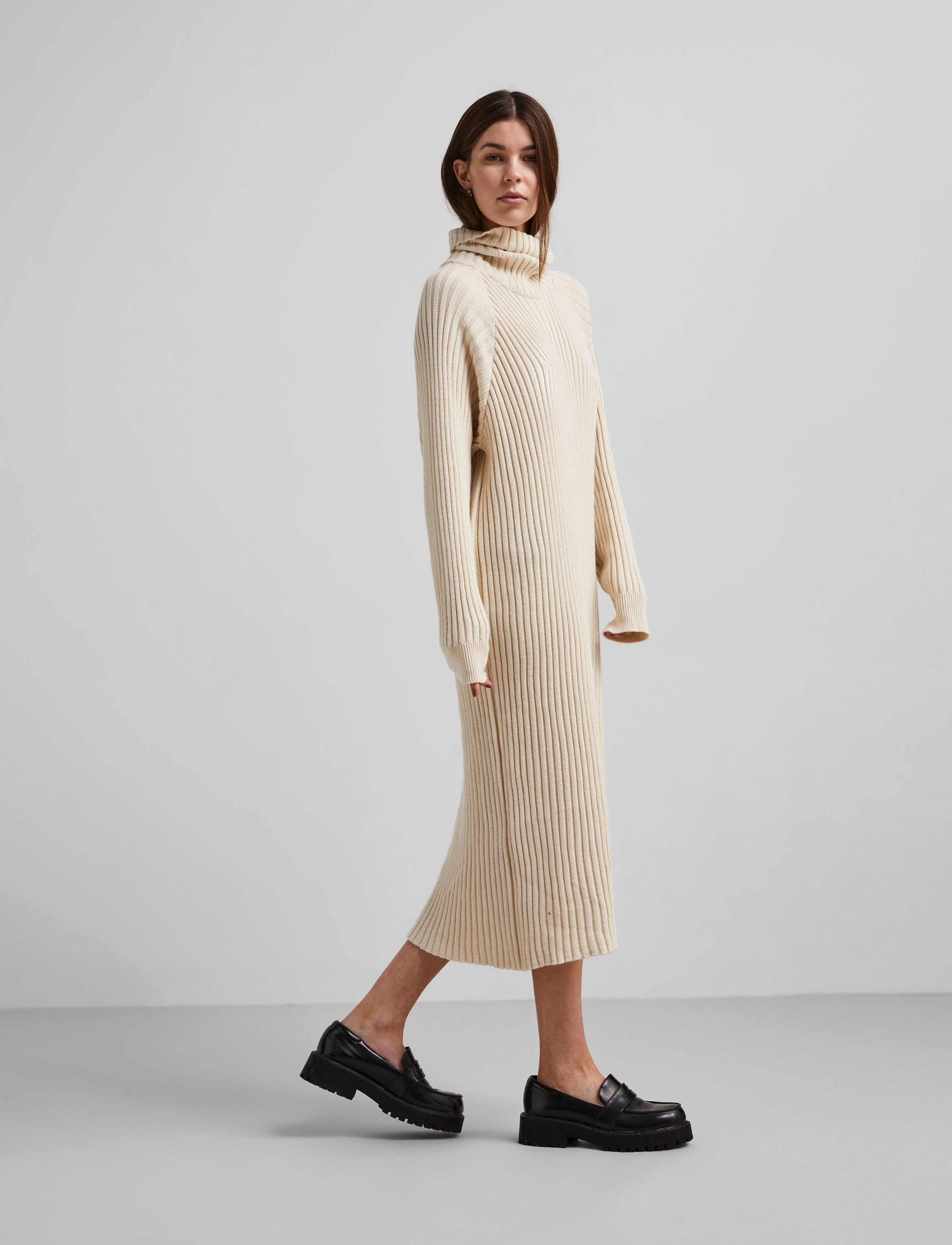 YAS - YASMAVI KNIT MIDI ROLLNECK DRESS S. - stickade klänningar - birch - 3