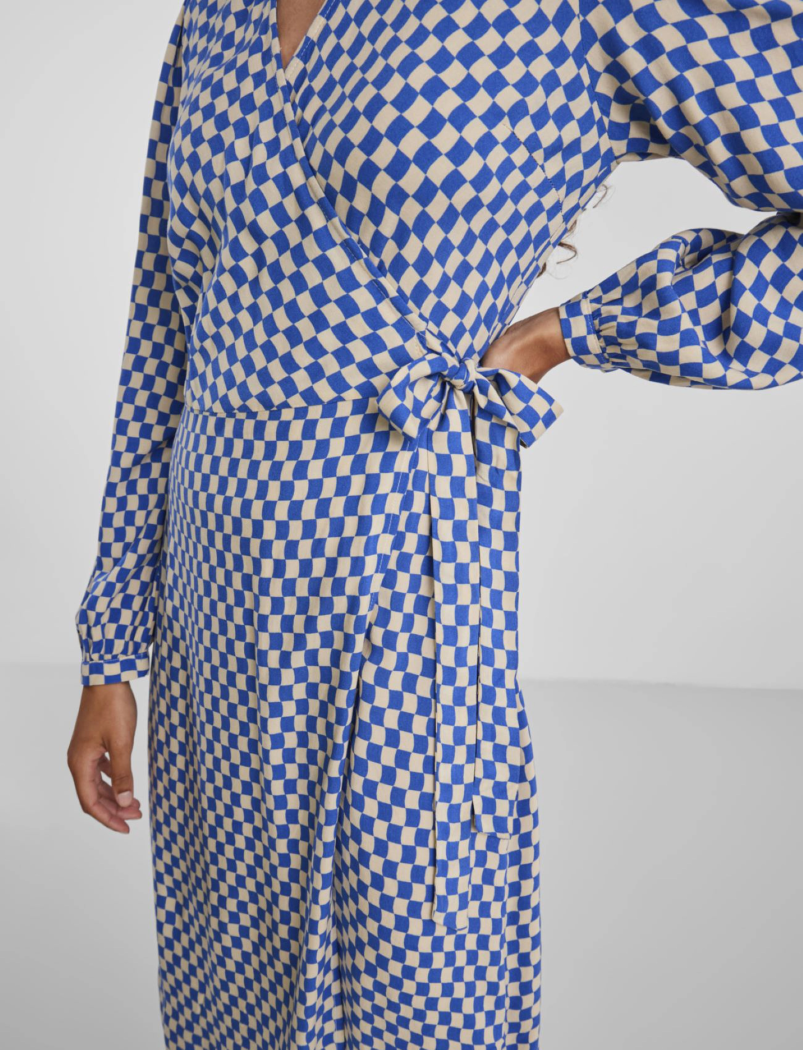 YAS - YASBIANCA LS WRAP MIDI DRESS - PB - slå-om-kjoler - sand dollar - 3