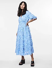YAS - YASPAZYLLA 2/4 MIDI DRESS - SHOW - sukienki na imprezę - alaskan blue - 4