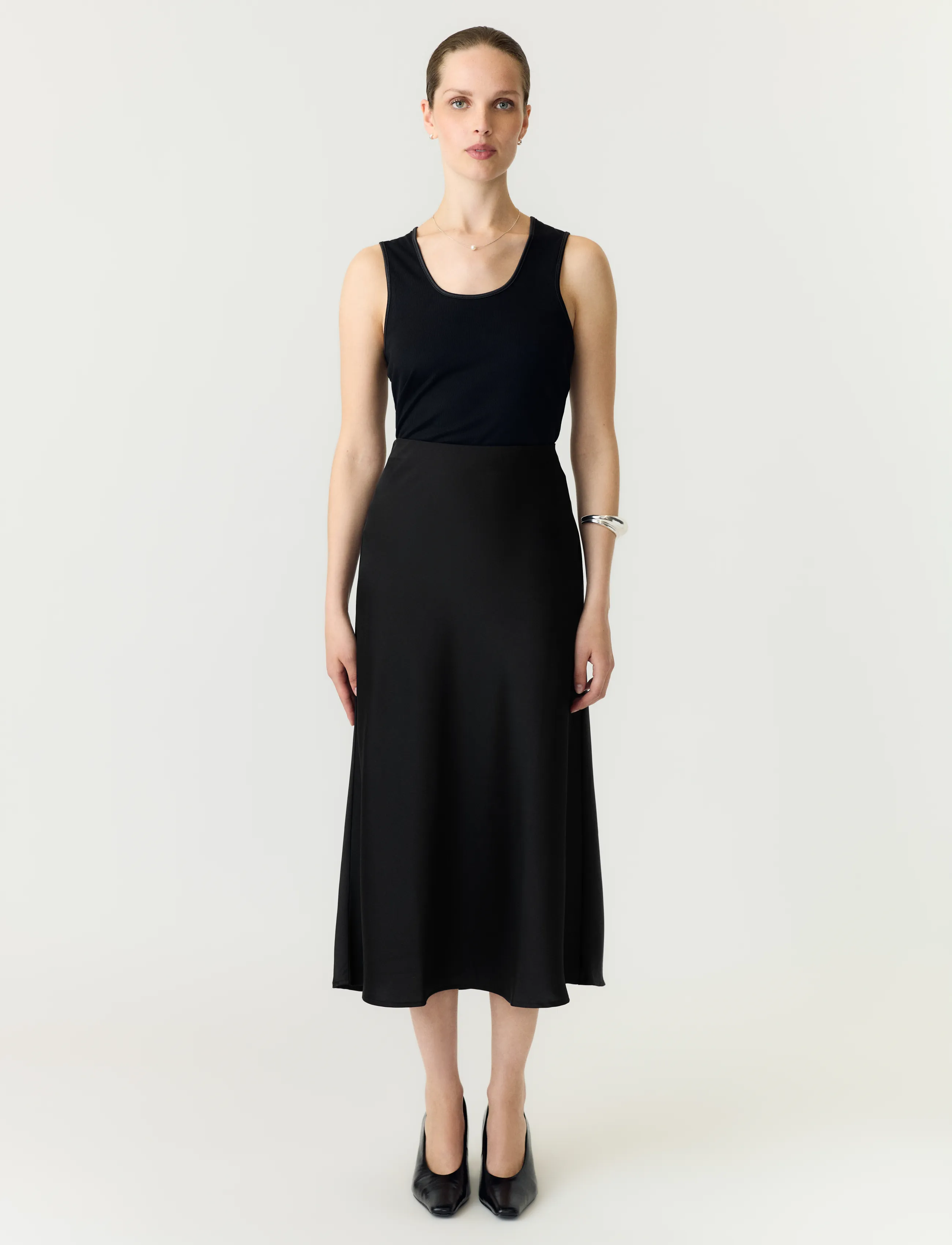 YAS - YASPELLA HW MIDI SKIRT S. NOOS - satinröcke - black - 4