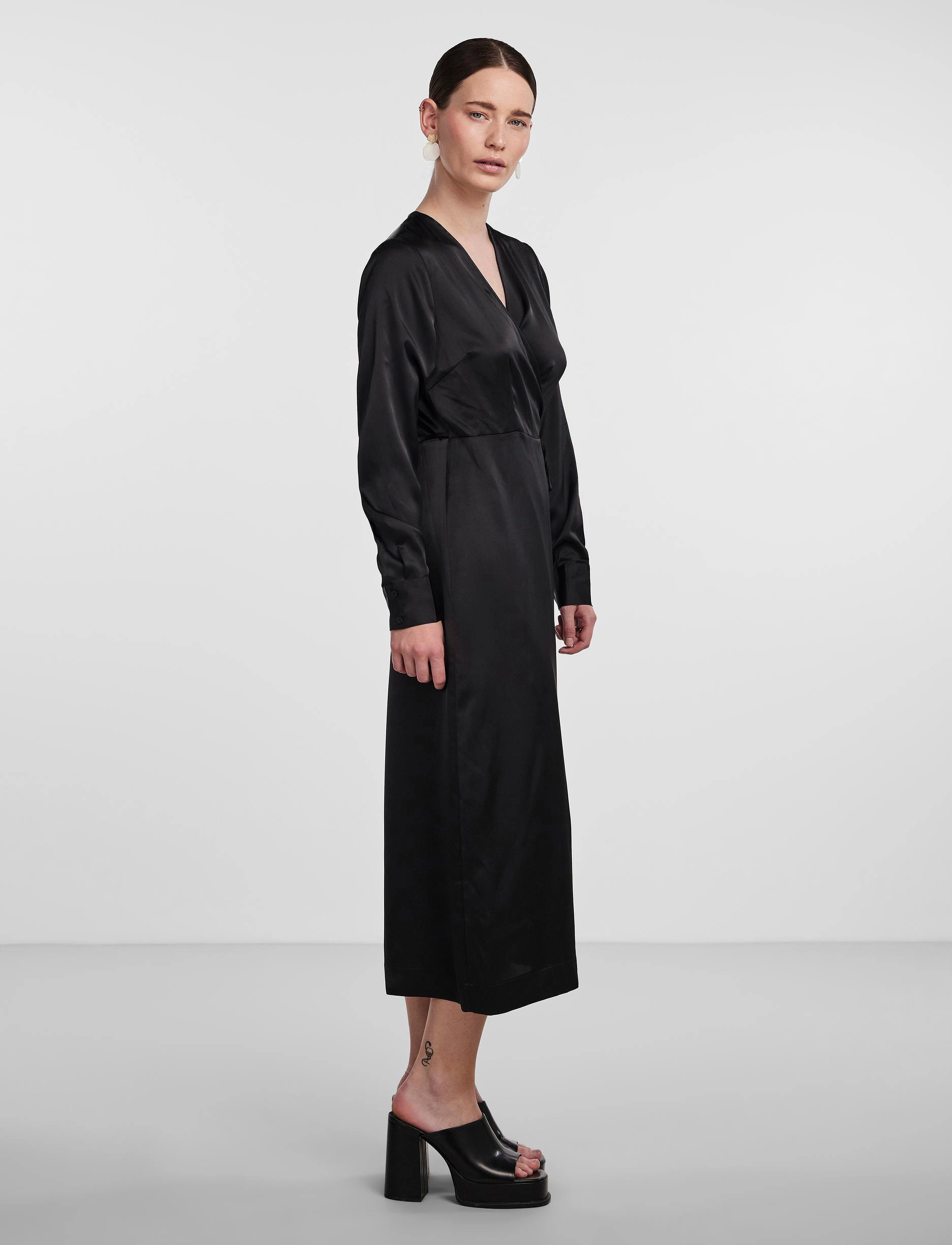 YAS Yaspella Ls Wrap Midi Dress S., M, Black, Kjoler > Knælange Og Midi, Dame