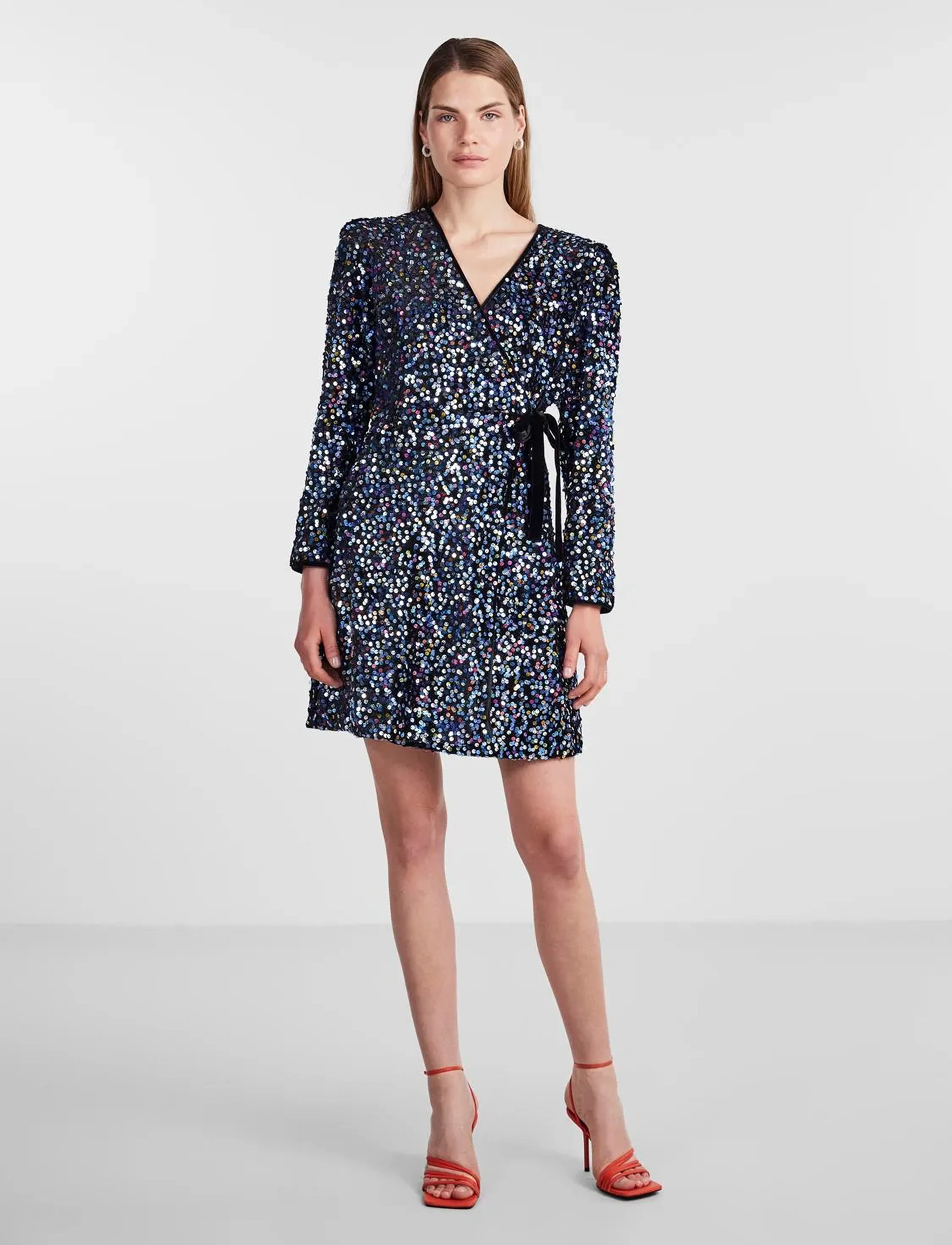 YAS - YASKILLO SEQUIN LS WRAP DRESS - SHOW - black - 5
