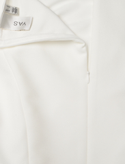 YAS - YASCHRISTA CS MAXI TRAIN DRESS - CELEB - kāzu kleitas - star white - 2