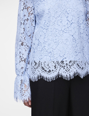 YAS - YASPERLA LS LACE TOP S. NOOS - long-sleeved blouses - clear sky - 2