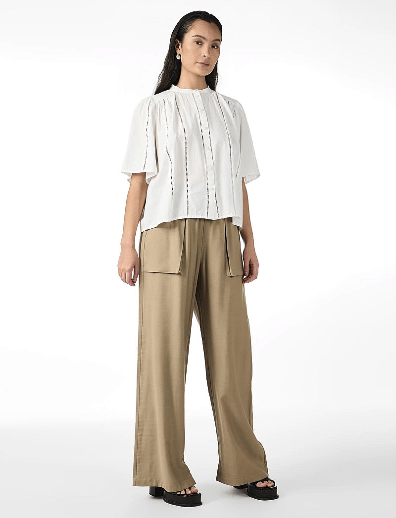 YAS - YASGUNIA 2/4 SHIRT S. - kortärmade blusar - star white - 4