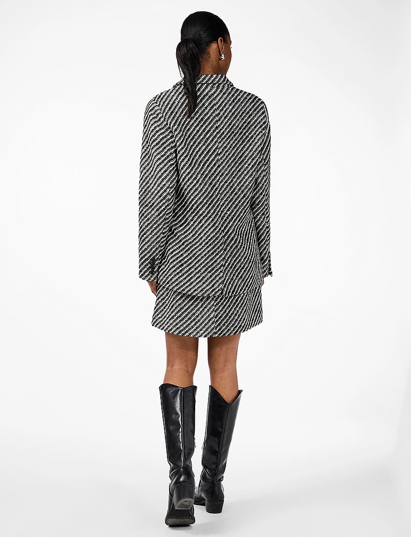 YAS - YASPEPPY BLAZER - enkelknäppta kavajer - black - 3