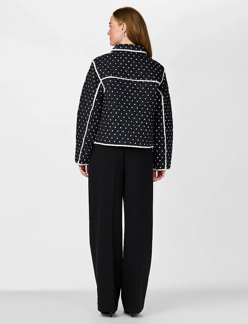 YAS - YASRINNA LS PADDED JACKET - EX - quilted jackets - black - 3