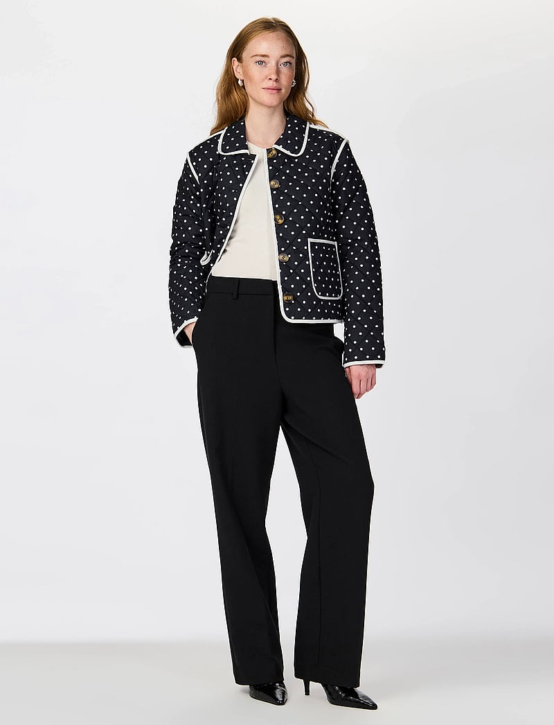 YAS - YASRINNA LS PADDED JACKET - EX - quilted jackets - black - 4